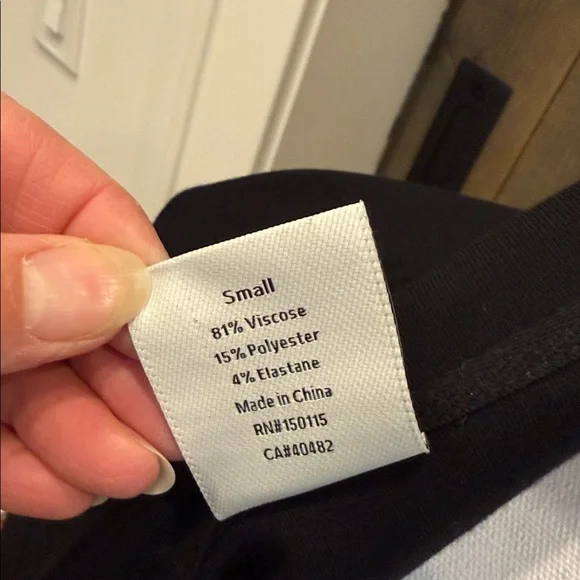 Varley Black Garcia Zip Through Sweatshirt NWOT - Picture 9 of 9